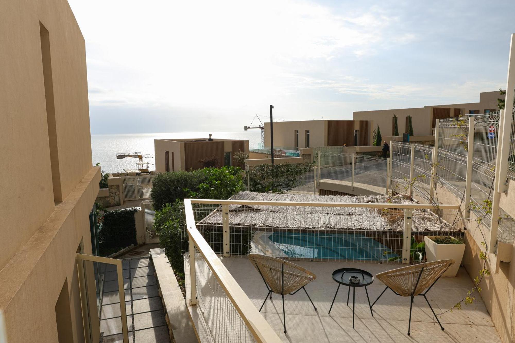 Green Coast Resort & Residences 94 Palasë Exteriör bild